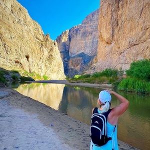 Meet your Posher, Debra